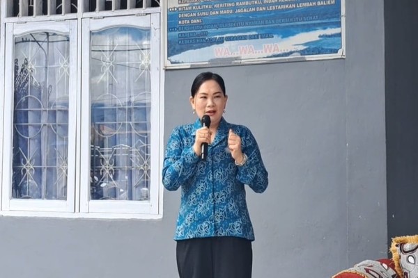 Di Honai Gizi, Ketua PKK Jayawijaya Ajak Manfaatkan Pangan Lokal
