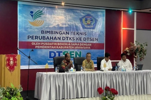 Pemkab Jayawijaya Gandeng PUSDATIN Kemensos Latih Opertor Dinsos Terkait Perubahan DTKS ke DTSEN