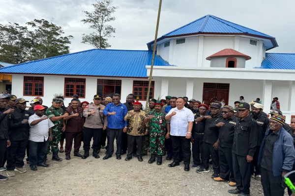 Peresmian Gedung dan Pelantikan Ketua LMA 40 Distrik Kabupaten Jayawijaya