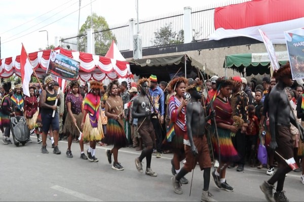Karnaval Budaya Nusantara 2026, Bupati Jayawijaya Serukan Semangat Kebinekaan