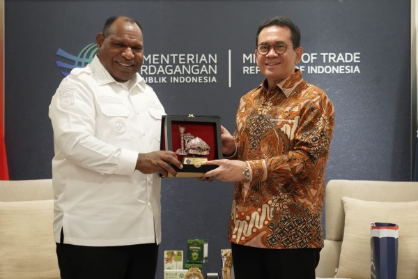 Bupati Jayawijaya bertemu dengan Menteri Perdagangan RI bahas Pembangunan Pasar dan Penguatan UMKM