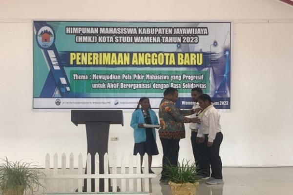 Pembukaan penerimaan anggota baru HMKJ Kota Studi wamena
