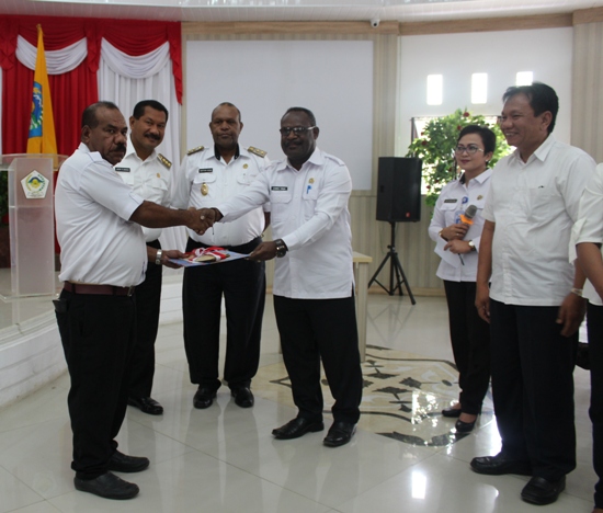 Pemprov Hibahkan Ruang CT Scan Bagi RSUD Jayawijaya