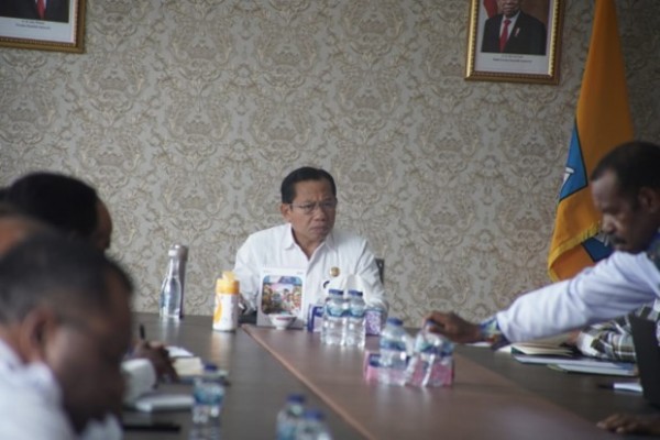 Pj. Bupati Jayawijaya Undang Bulog , OPD, dan FKUB bahas Launching Penyaluran Bantuan Pangan