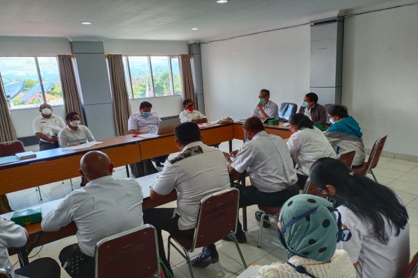 PLT. SEKDA JAYAWIJAYA INGATKAN PEGAWAI PENTINGNYA VALIDASI DATA KEPEGAWAIAN, TERUTAMA PEGAWAI DI DAERAH TERPENCIL