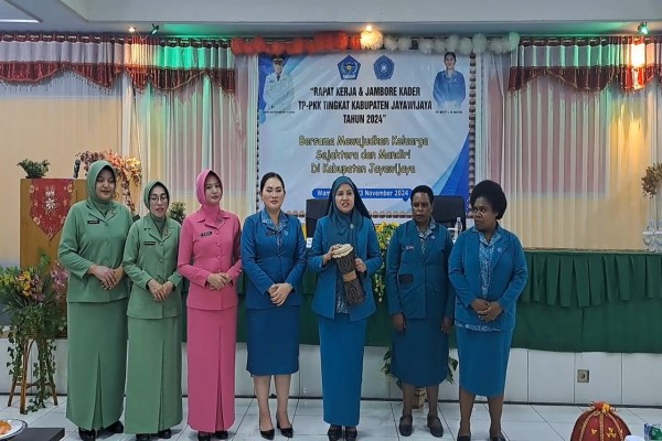 Rakerda dan Jambore Kader PKK Jayawijaya Resmi Dibuka Ny. Herwin Wanggai
