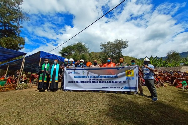 Tiga Kampung Di Distrik Pelebaga-Jayawijaya Kini Nikmati Listrik