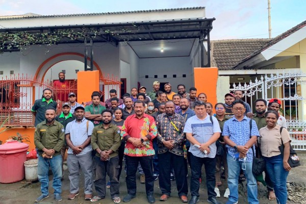 Diskusi Bersama Bupati, Mahasiswa Jayawijaya di Makassar Minta Asrama Permanen